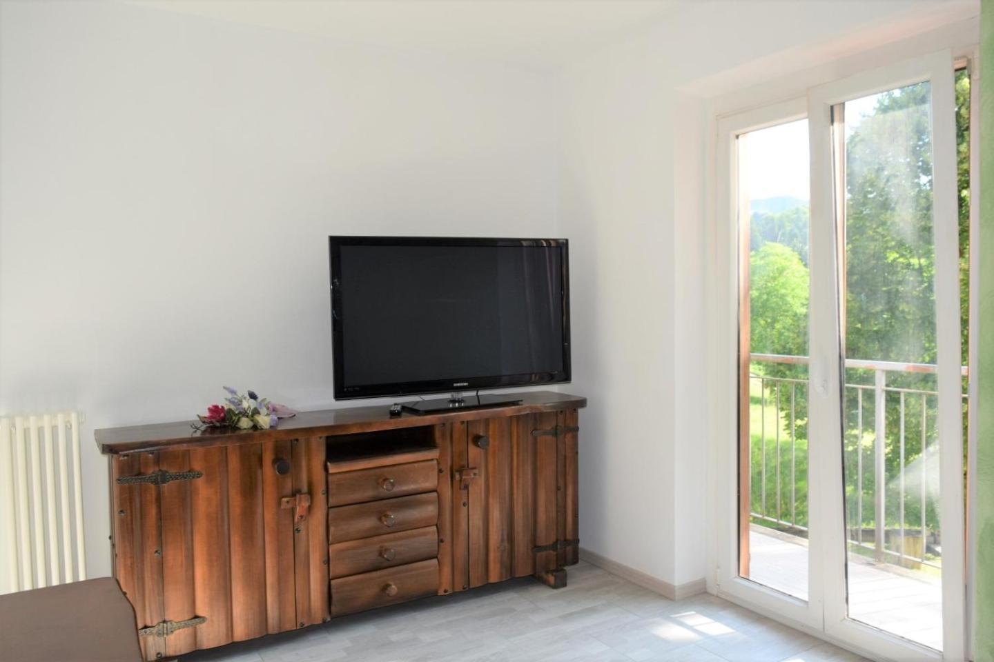 波斯科Green House Mountain Lake Iseo Hospitality公寓 外观 照片